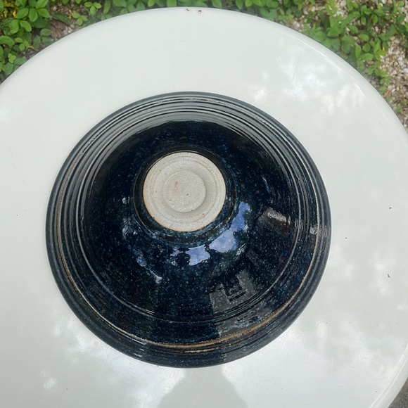 Large 12" Hand thrown Pottery fruit or mixing bowl with gorgeous Blue glaze - Picture 3 of 6